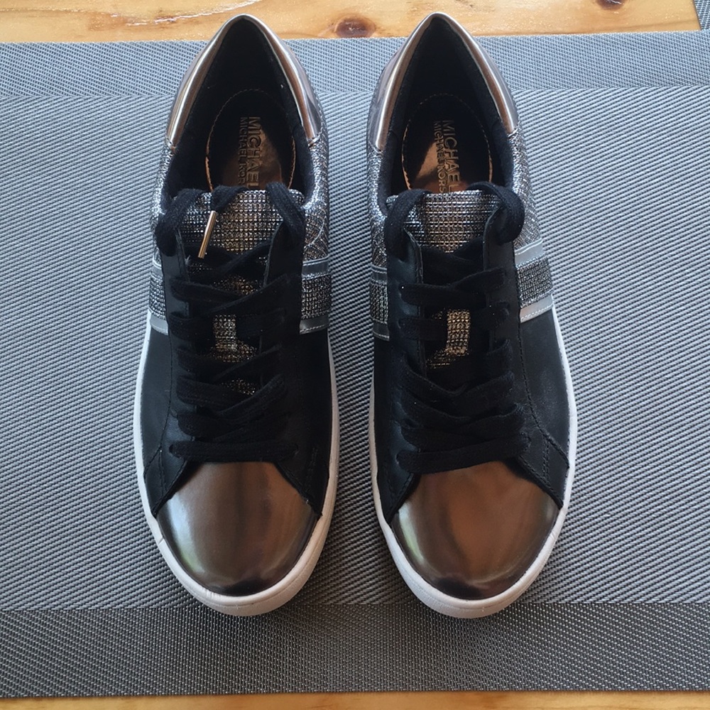 NWOT Michael Kors Mixed Media Sneaker